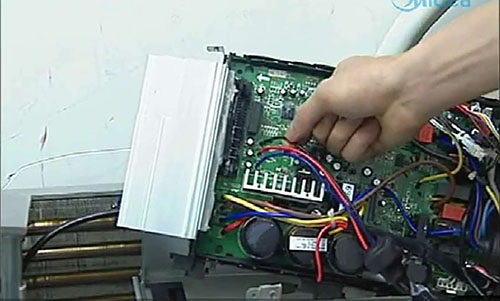 慈溪美的空调电话是多少